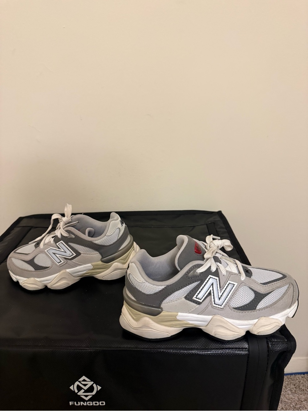Size 1 New balance 9060
